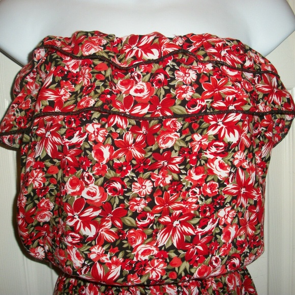 BODY CENTRAL RUFFLED STRAPLESS DRESS SIZE SMALL - Picture 3 of 7